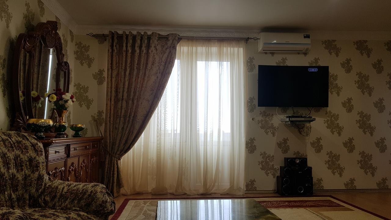 Люкс Апартаменты Центр Suchumi Zewnętrze zdjęcie
